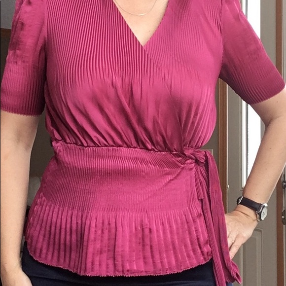 Unique and rare DVF pink wrap shirt - Picture 2 of 5